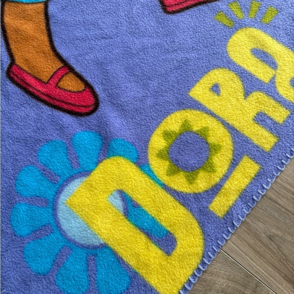 Dora the Explorer Sunflower Blanket Nickelodeon Kids Throw - Picture 2 of 6